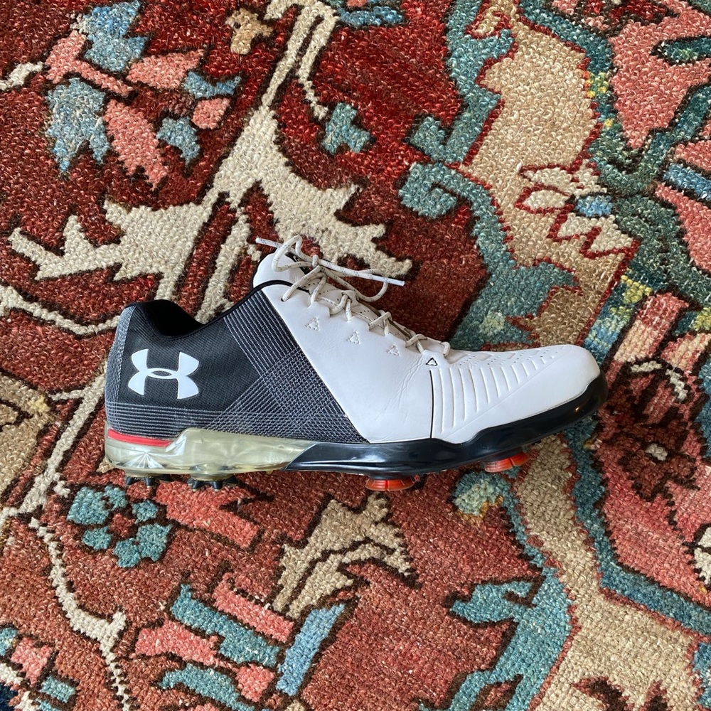 UnderArmour mens golf shoes size 10.5